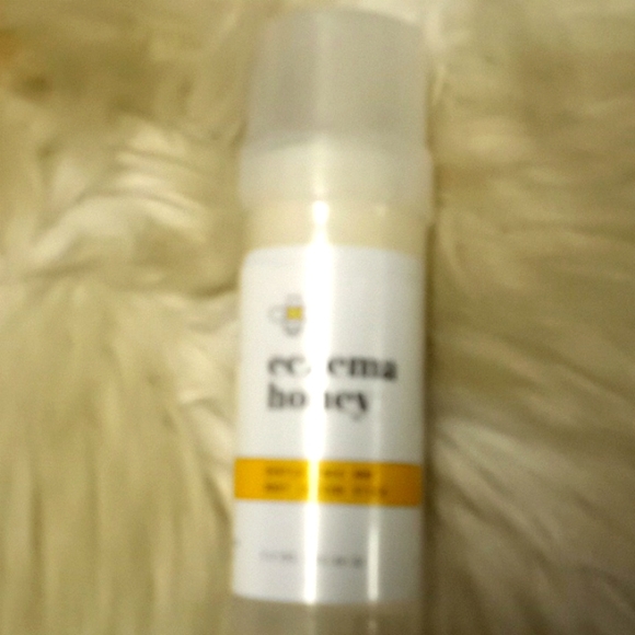 Eczema Honey Body Lotion Stick -2.2 FL oz - Picture 6 of 11